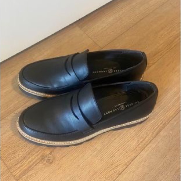 Women’s Loafers - Picture 2 of 2